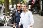 Amsterdam 9 augustus 2013
Jaap van Zweden met zijn zoon Benjamin op de cornelis schuytstraat.
Peter Smulders bv