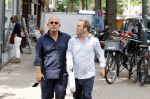 Amsterdam 9 augustus 2013
Jaap van Zweden met zijn zoon Benjamin op de cornelis schuytstraat.
Peter Smulders bv