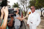 ibiza 12 juli 2013
Jan Reus en Sonja Bakker trouwen bij strandtent Sa Flama op ibiza alle 5 hun kinderen inclusief Bram zijn natuurlijk aanwezig.
Peter Smulders bv
