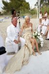 ibiza 12 juli 2013
Jan Reus en Sonja Bakker trouwen bij strandtent Sa Flama op ibiza alle 5 hun kinderen inclusief Bram zijn natuurlijk aanwezig.
Peter Smulders bv