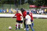 Amsterdam 29 juni 2013
Voetbaltournooi op de toekomst (ajax) voor de stichting de upside van down
met diverse bn ers en oud voetballers.. Syndroom van down. Jasmine Sendar
Peter Smulders bv