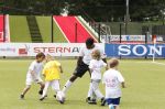 Amsterdam 29 juni 2013
Voetbaltournooi op de toekomst (ajax) voor de stichting de upside van down
met diverse bn ers en oud voetballers.. Syndroom van down. John Williams
Peter Smulders bv