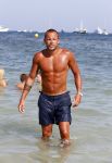 ibiza 1 juli 2013
Johnny Heitinga en zijn vrouw Charlotte Sophie met hun kinderen jezebel en Lennox op het strand van Talamanca.
Peter Smulders bv