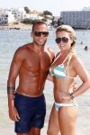 ibiza 1 juli 2013
Johnny Heitinga en zijn vrouw Charlotte Sophie met hun kinderen jezebel en Lennox op het strand van Talamanca.
Peter Smulders bv