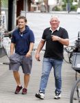 Amsterdam 9 augustus 2013
Jaap van Zweden met zijn zoon Benjamin op de cornelis schuytstraat. En met Joop Kruis en Daniel v Zweden
Peter Smulders bv