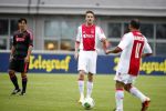 Amsterdam 3 juli 2013
Sjaak Swart 75 jaar . Hij viert dat met een wedstrijd met oud ajax spelers in het Olympisch stadion. Justin Swart
Peter Smulders bv