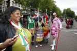 Amsterdam 1 juli 2013
Prominenten serveren 1 juli Keti Koti Ontbijt bij herdenking slavernijverleden op het Leidse Plein.
Peter Smulders bv