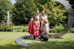Wassenaar 19 juli 2013
Fotouur met Koning Willem Alexander koningin Maxima en de prinsesjes Amalia Alexia en Ariane bij hun huis op de horsten. Ook hun hond skipper was daarbij aanwezig.
Peter Smulders bv