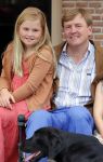 Wassenaar 19 juli 2013
Fotouur met Koning Willem Alexander koningin Maxima en de prinsesjes Amalia Alexia en Ariane bij hun huis op de horsten. Ook hun hond skipper was daarbij aanwezig.
Peter Smulders bv