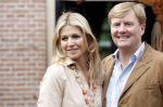 Wassenaar 19 juli 2013
Fotouur met Koning Willem Alexander koningin Maxima en de prinsesjes Amalia Alexia en Ariane bij hun huis op de horsten. Ook hun hond skipper was daarbij aanwezig.
Peter Smulders bv