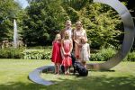 Wassenaar 19 juli 2013
Fotouur met Koning Willem Alexander koningin Maxima en de prinsesjes Amalia Alexia en Ariane bij hun huis op de horsten. Ook hun hond skipper was daarbij aanwezig.
Peter Smulders bv
