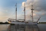 Sneek, 28 Juli 2013
Krekt Sailing Zeilboot varend op de Houkesloot in Sneek
Footo Peter Smulders BV