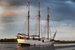 Sneek, 28 Juli 2013
Krekt Sailing Zeilboot varend op de Houkesloot in Sneek
Footo Peter Smulders BV