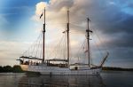 Sneek, 28 Juli 2013
Krekt Sailing Zeilboot varend op de Houkesloot in Sneek
Footo Peter Smulders BV