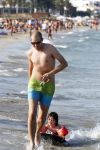 ibiza 11 juli 2013
Lange Frans met zijn vrouw Danielle en kinderen op vakantie op ibiza.
Peter Smulders bv