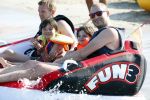 ibiza 11 juli 2013
Lange Frans met zijn vrouw Danielle en kinderen op vakantie op ibiza.
Peter Smulders bv