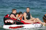 ibiza 11 juli 2013
Lange Frans met zijn vrouw Danielle en kinderen op vakantie op ibiza.
Peter Smulders bv