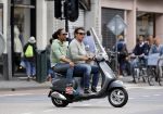 Amsterdam 11 augustus 2013
Leco v Zadelhoff met een vriend achter op de vespa scooter.
Peter Smulders bv