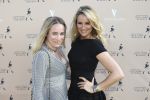 Lieke v Lesmond met haar zus Jetteke v Lexmond