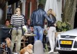 Amsterdam 11 augustus 2013
Liza Sips met haar vriend Ralph Manheim .
Peter Smulders bv