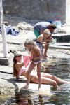ibiza 13 juli 2013
Lodewijk Hoekstra en Kristel Hoekstra met hun kinderen Dize Hoekstra Madelief Hoekstra en Mels Hoekstra op vakantie op ibiza.
Peter Smulders bv