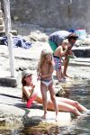 ibiza 13 juli 2013
Lodewijk Hoekstra en Kristel Hoekstra met hun kinderen Dize Hoekstra Madelief Hoekstra en Mels Hoekstra op vakantie op ibiza.
Peter Smulders bv