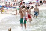 ibiza 13 juli 2013
Lodewijk Hoekstra en Kristel Hoekstra met hun kinderen Dize Hoekstra Madelief Hoekstra en Mels Hoekstra op vakantie op ibiza.
Peter Smulders bv