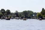 Loenen aan de vecht 21 juli 2013
Druk verkeer met boten op de vecht bij Loenen.
Peter Smulders bv