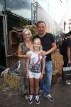 Amsterdam, 5 Augustus 2013
Premiere de Lone Ranger
Lone v Roosendaal met man en dochter
Foto Peter Smulders BV