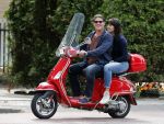 Amsterdam 26 juni 2013
Martijn en Amanda Krabbe op hun vespa scooter.
Peter Smulders bv