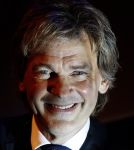 Amsterdam 17 januari 2013
Matthijs v Nieuwkek wordt uitgeroepen voor omroepman van het jaar en krijgt de prijs overhandigd uit handen van John de Mol.
Peter Smulders bv
