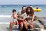 ibiza 14 juli 2013
Najib Amhali met zijn vrouw Niama en zoon Noah op coco beach .
Ze zaten daar met vrienden en familie.
Peter Smulders bv