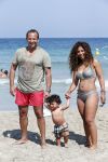 ibiza 14 juli 2013
Najib Amhali met zijn vrouw Niama en zoon Noah op coco beach .
Ze zaten daar met vrienden en familie.
Peter Smulders bv