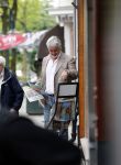 Amsterdam 1 juli 2013
Pieter Storms haalt krantje met prive chauffeur op de cornelis schuytstraat.
Peter Smulders bv