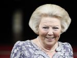 Amsterdam 27 juni 2013
Prinses Beatrix verlaat het paleis op de dam.
Peter Smulders bv