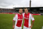 Amsterdam 3 juli 2013
Sjaak Swart 75 jaar . Hij viert dat met een wedstrijd met oud ajax spelers in het Olympisch stadion. Rafael v d Vaart en Wesley Sneijder
Peter Smulders bv