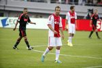 Amsterdam 3 juli 2013
Sjaak Swart 75 jaar . Hij viert dat met een wedstrijd met oud ajax spelers in het Olympisch stadion. Rafael v d Vaart met Sabia haar naam op zijn schoenen
Peter Smulders bv