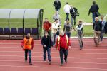 Amsterdam 3 juli 2013
Sjaak Swart 75 jaar . Hij viert dat met een wedstrijd met oud ajax spelers in het Olympisch stadion. rafael v d Vaart met Wesley Sneijder
Peter Smulders bv
