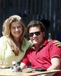 Amsterdam 9 juli 2013
Renee Gunning met nieuwe vriend op terras bij Loetje.
Peter Smulders bv