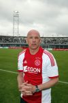 Amsterdam 3 juli 2013
Sjaak Swart 75 jaar . Hij viert dat met een wedstrijd met oud ajax spelers in het Olympisch stadion. Robbie de Wit en Johan Cruijff
Peter Smulders bv