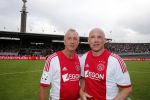 Amsterdam 3 juli 2013
Sjaak Swart 75 jaar . Hij viert dat met een wedstrijd met oud ajax spelers in het Olympisch stadion. Robbie de Wit en Johan Cruijff
Peter Smulders bv