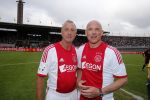Amsterdam 3 juli 2013
Sjaak Swart 75 jaar . Hij viert dat met een wedstrijd met oud ajax spelers in het Olympisch stadion. Robbie de Wit en Johan Cruijff
Peter Smulders bv