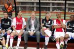 Amsterdam 3 juli 2013
Sjaak Swart 75 jaar . Hij viert dat met een wedstrijd met oud ajax spelers in het Olympisch stadion. Ronald Koeman met Keje Molenaar
Peter Smulders bv