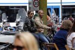 Amsterdam 2 juli 2013
Roue Verveer met zijn vrouw / partner op de scooter in Amsterdam zuid.
Peter Smulders bv