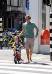 Amsterdam 22 juli 2013
Rutger Castricum met vrouw en kinderen op de pc hooftstraat.
Peter Smulders bv