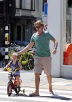 Amsterdam 22 juli 2013
Rutger Castricum met vrouw en kinderen op de pc hooftstraat.
Peter Smulders bv