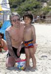 ibiza 15 juli 2013
Ruud en Aafke de wild met hun kinderen Toy Travis Johnny en Teddy op coco beach.
Peter Smulders bv