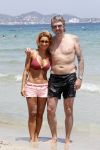 ibiza 15 juli 2013
Ruud en Aafke de wild met hun kinderen Toy Travis Johnny en Teddy op coco beach.
Peter Smulders bv