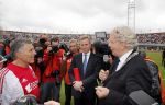 Amsterdam 3 juli 2013
Sjaak Swart 75 jaar . Hij viert dat met een wedstrijd met oud ajax spelers in het Olympisch stadion.
Peter Smulders bv