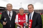 Amsterdam 3 juli 2013
Sjaak Swart 75 jaar . Hij viert dat met een wedstrijd met oud ajax spelers in het Olympisch stadion.
Peter Smulders bv